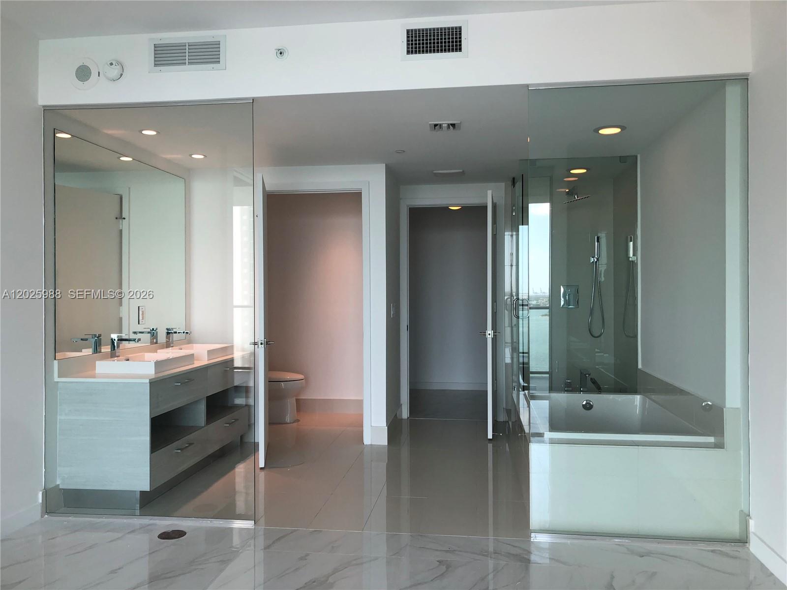 650 NE 32 #1605, Miami FL 33137