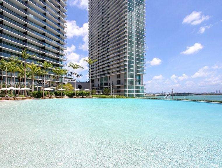 650 NE 32 #1605, Miami FL 33137