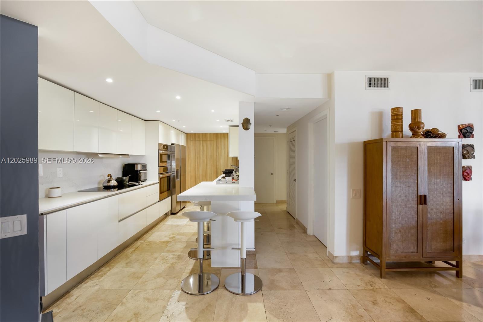 701 Brickell Key Blvd #512, Miami FL 33131