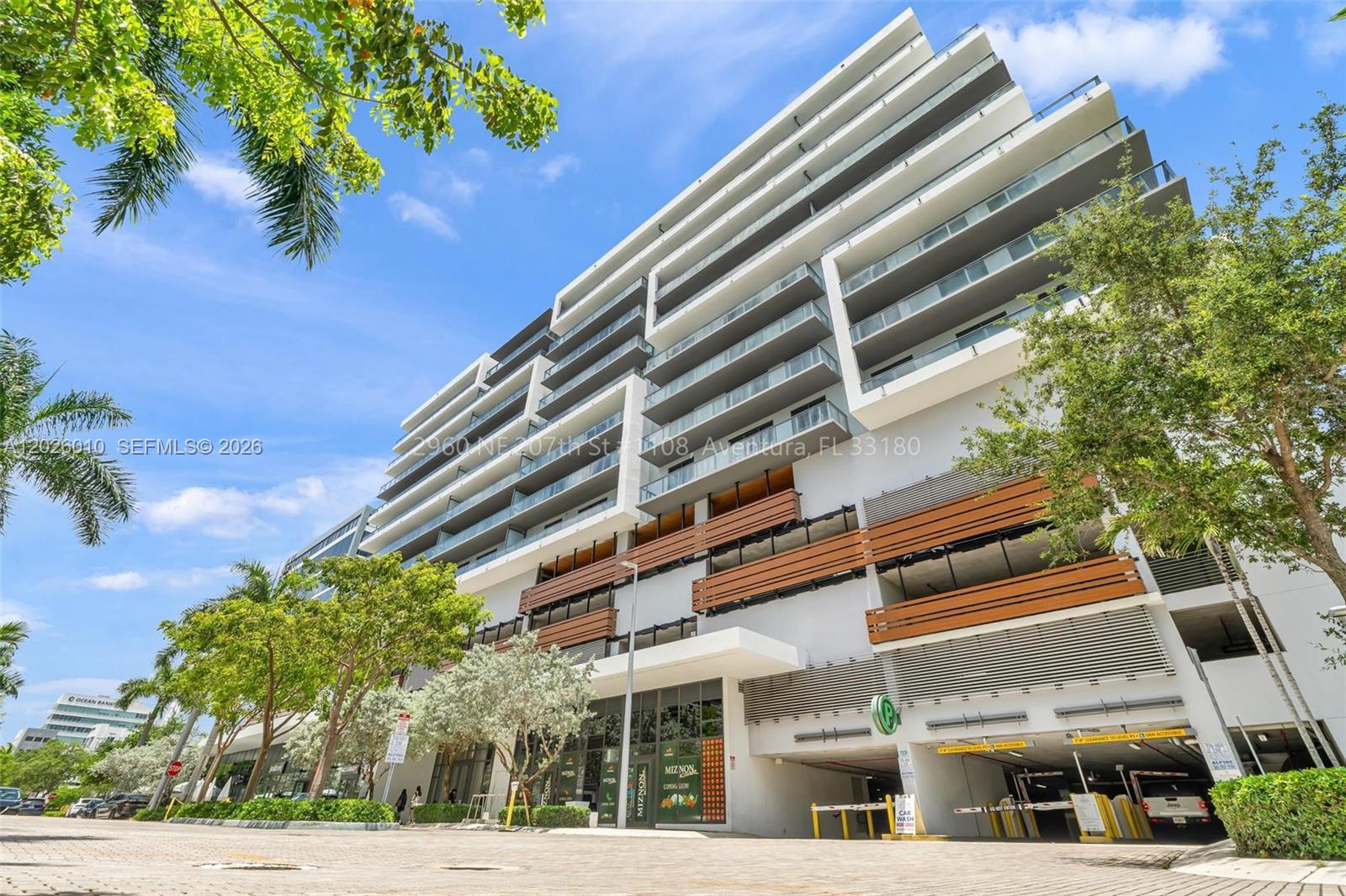 2960 NE 207th St #1108, Aventura FL 33180