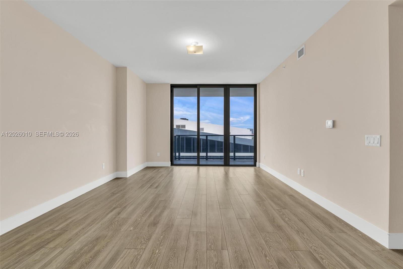 2960 NE 207th St #1108, Aventura FL 33180