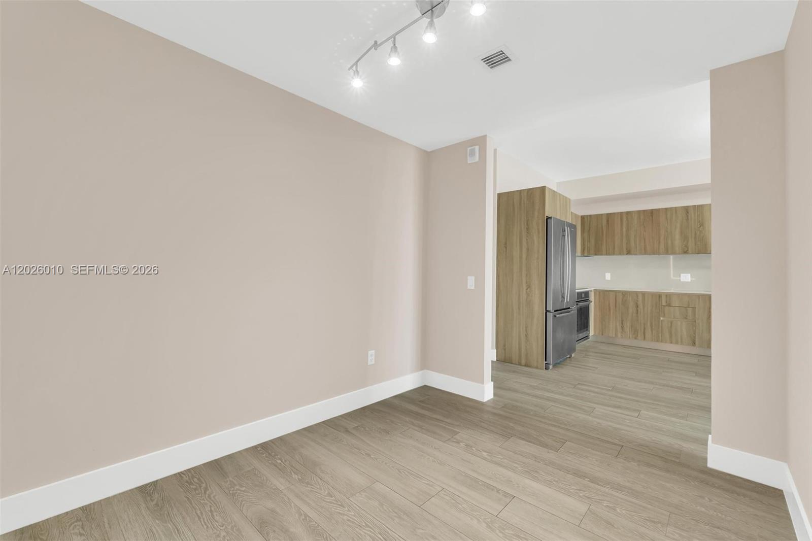 2960 NE 207th St #1108, Aventura FL 33180