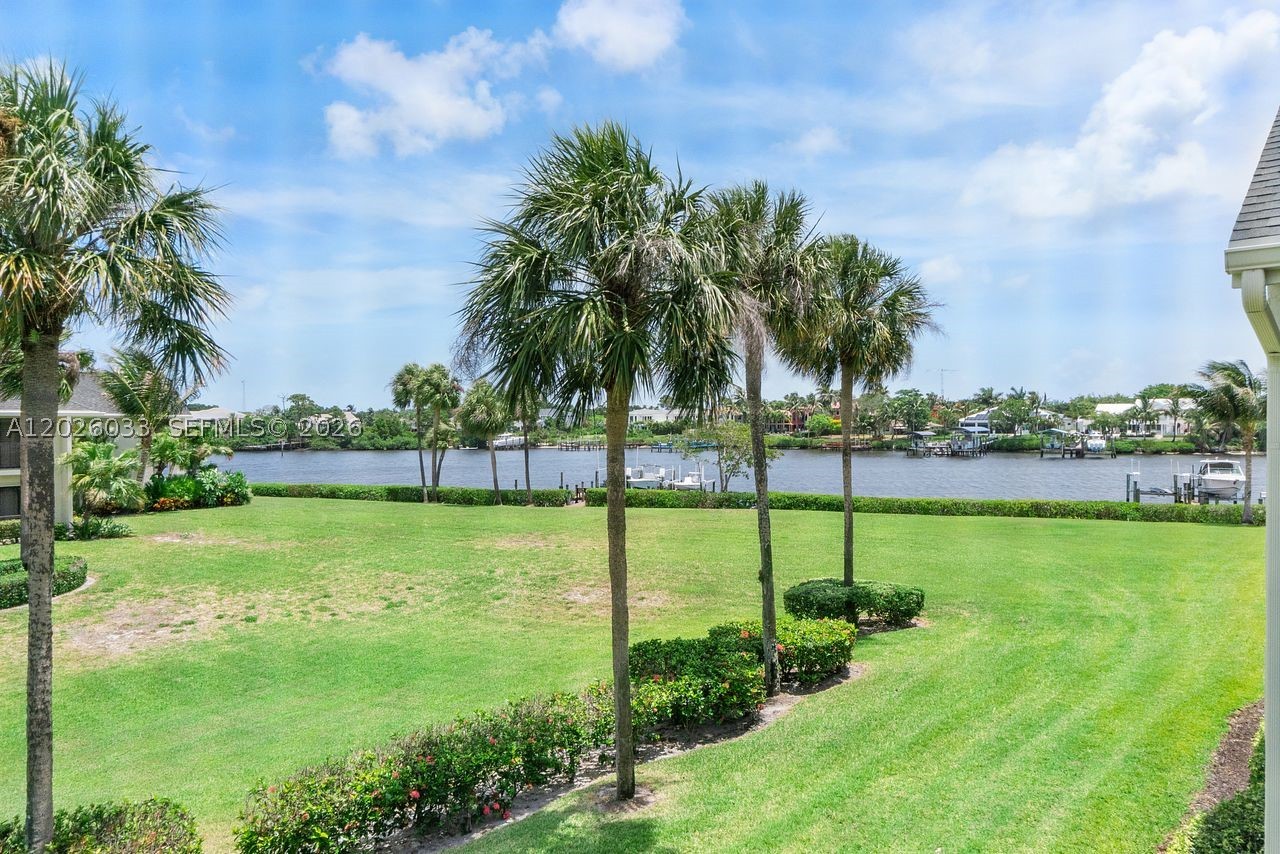 10411 SE Terrapin Place #203, Jupiter FL 33469