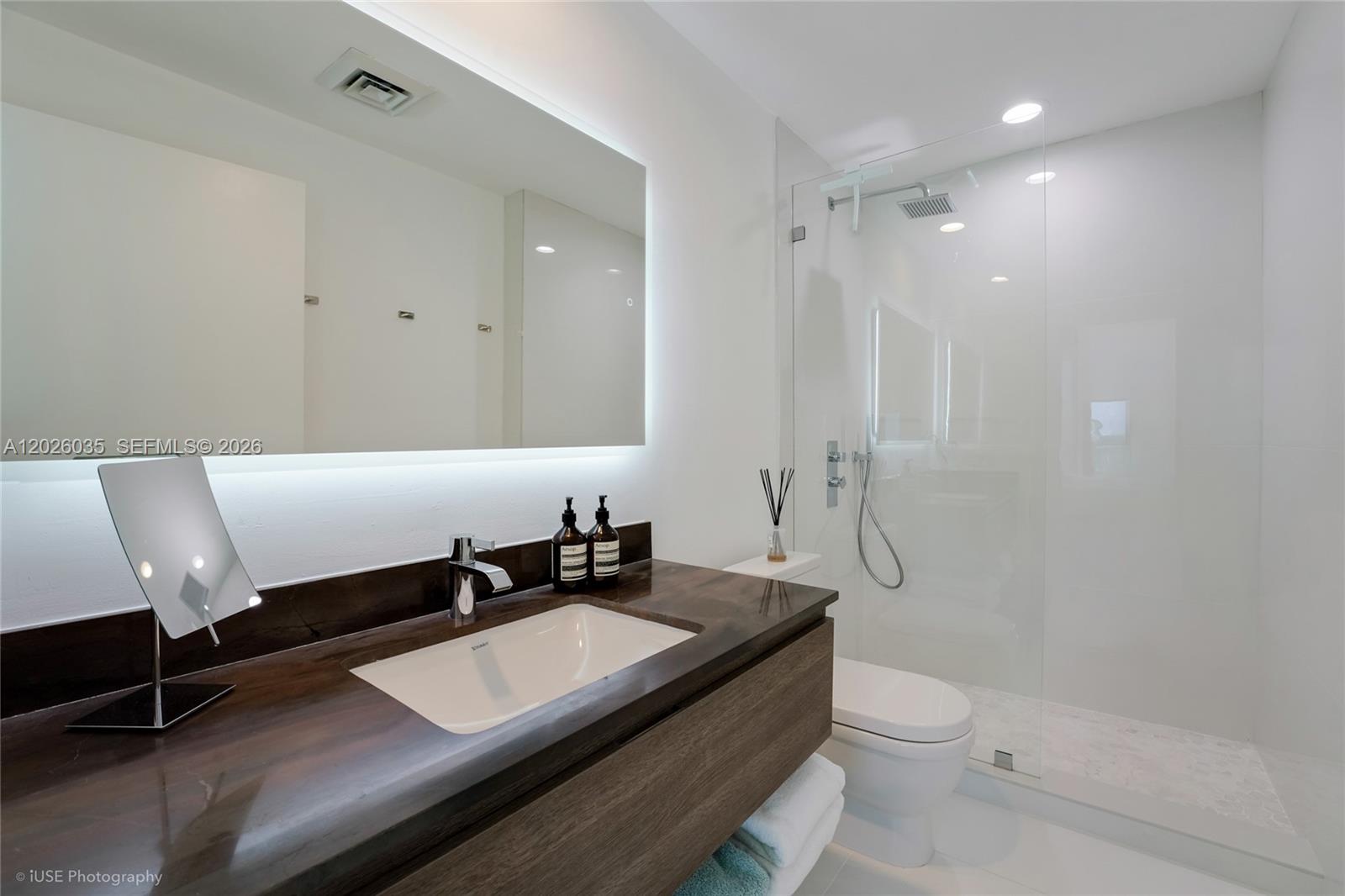 350 Ocean Dr #405N, Key Biscayne FL 33149