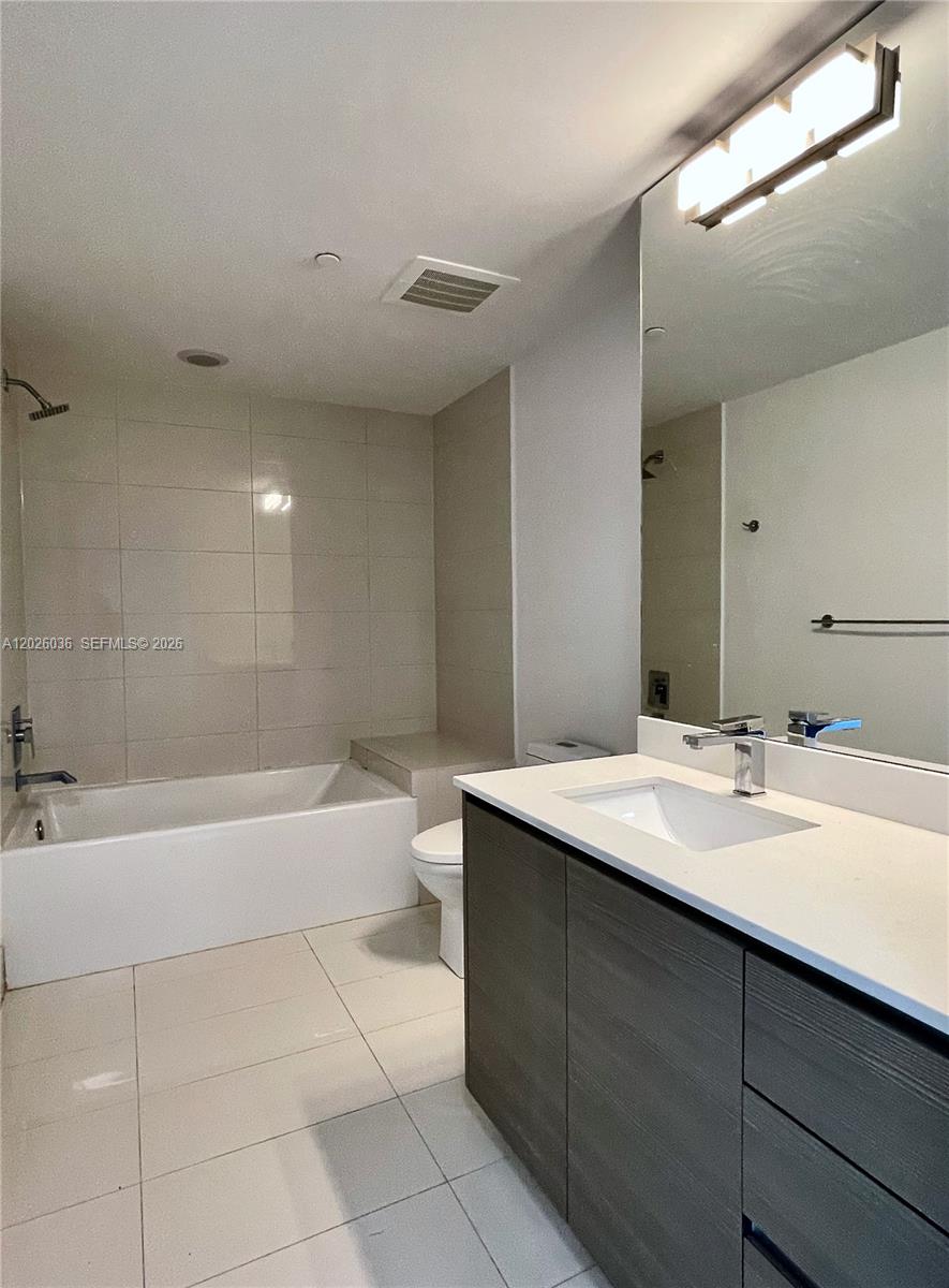 460 NE 28 STREET #2005, Miami FL 33137