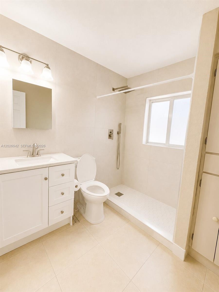 5551 E 4th Ave, Hialeah FL 33013