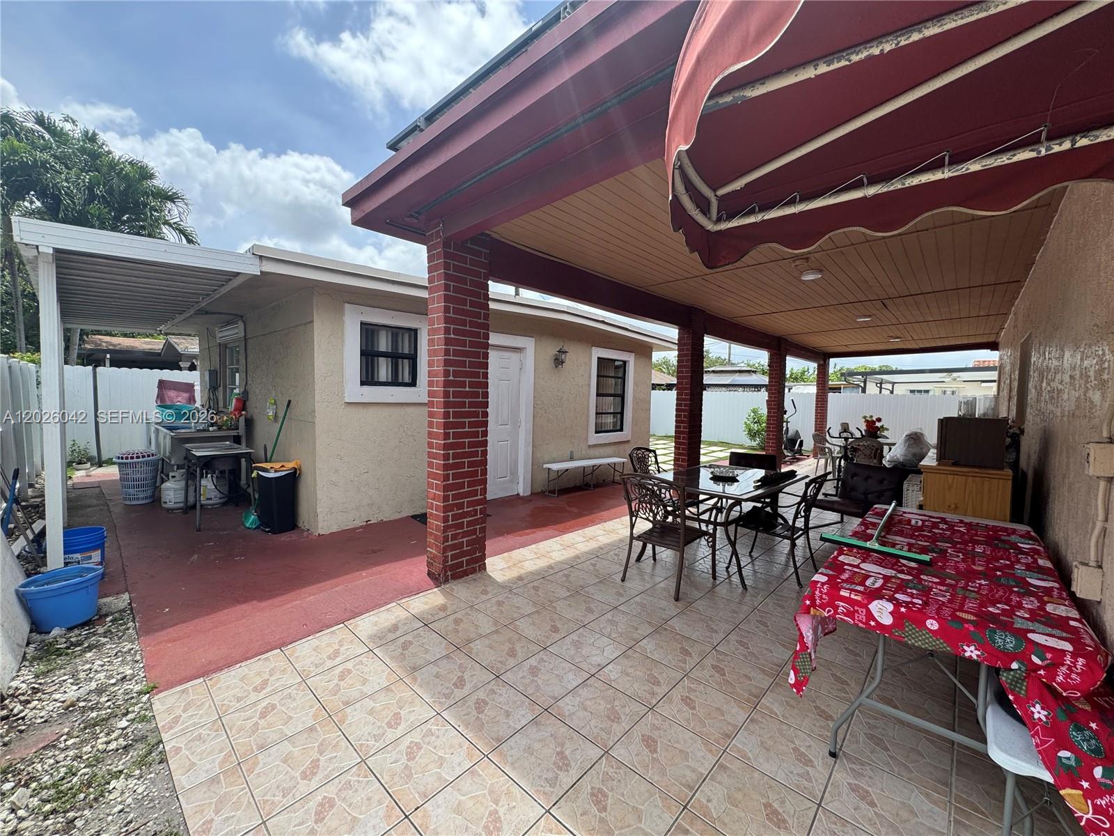 5551 E 4th Ave, Hialeah FL 33013