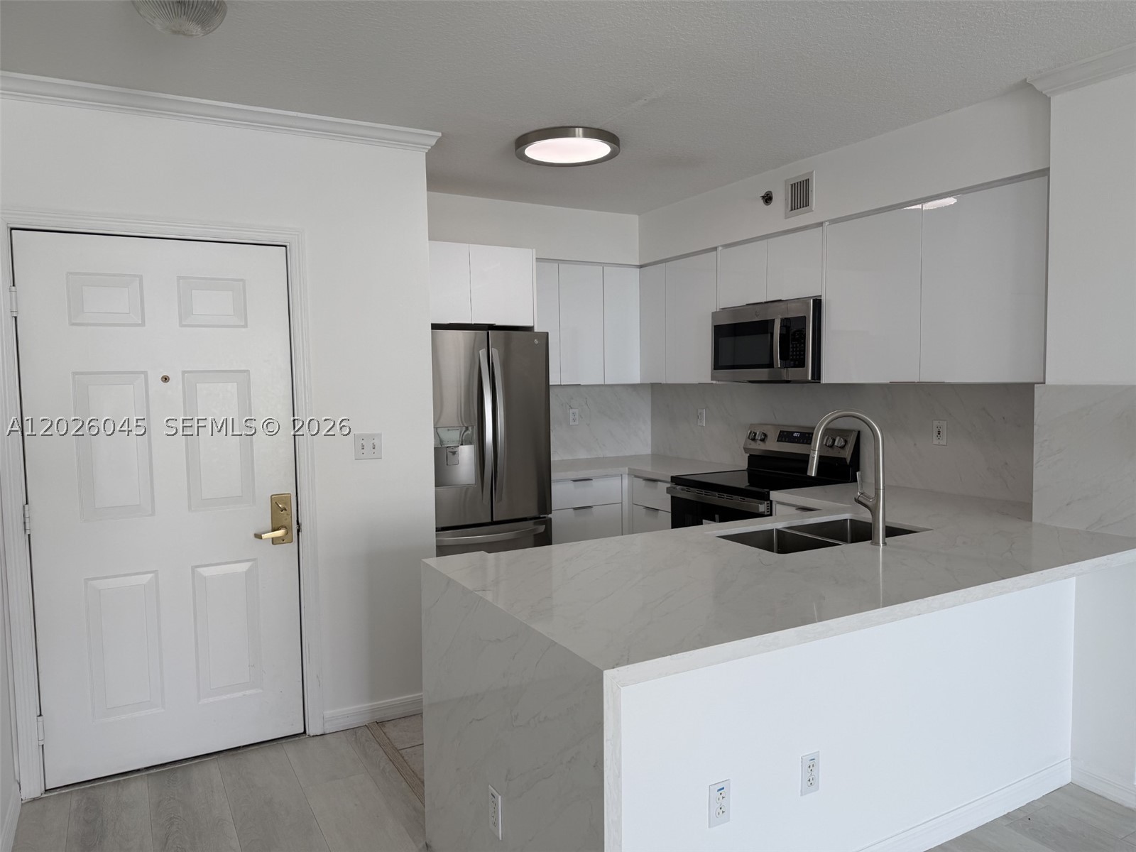 2665 SW 37th Ave #814, Miami FL 33133
