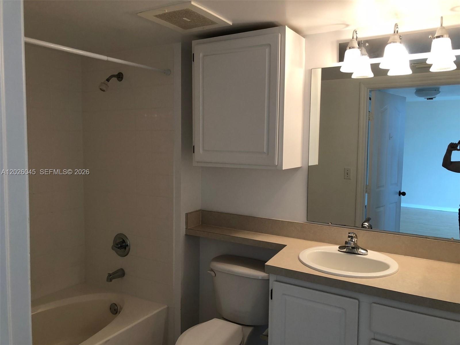 2665 SW 37th Ave #814, Miami FL 33133