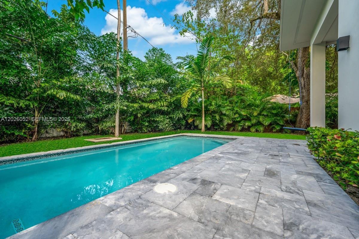 3741 Kumquat Ave, Miami FL 33133