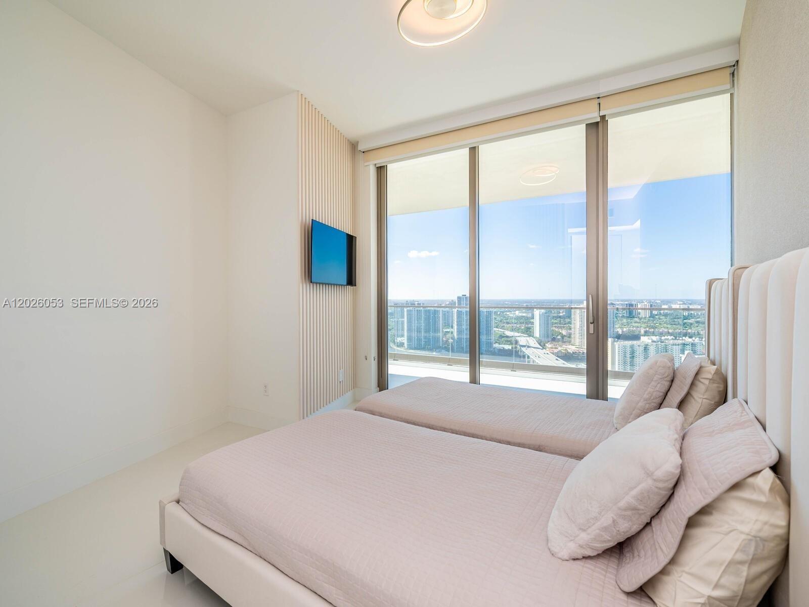 18975 Collins Ave #3105, Sunny Isles Beach FL 33160