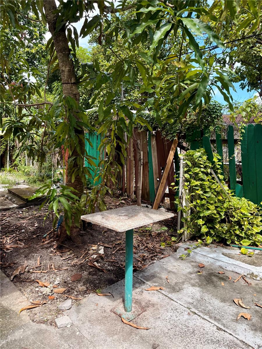 1251 NW 29th Ter #1, Miami FL 33142