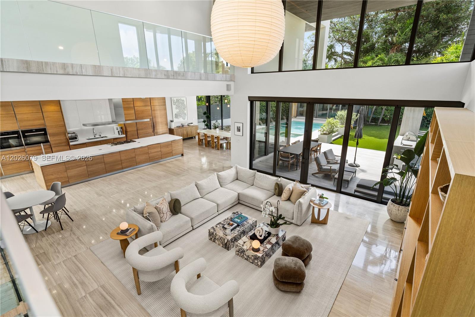 5061 N Bay Rd, Miami Beach FL 33140
