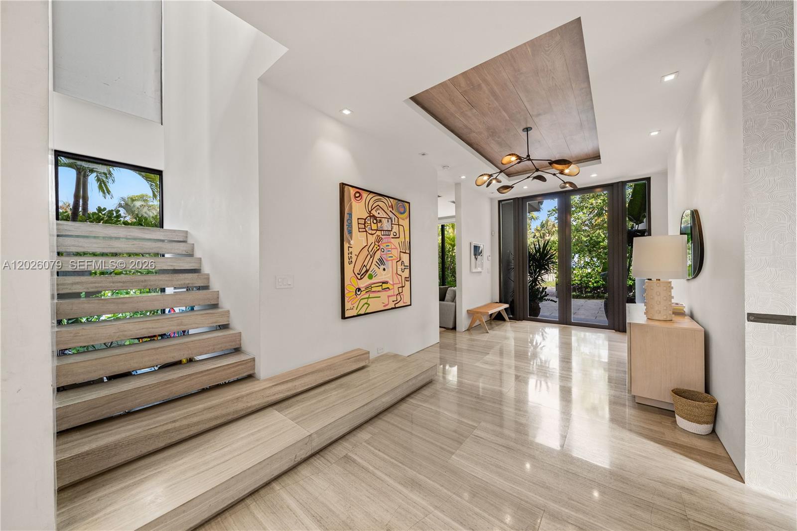 5061 N Bay Rd, Miami Beach FL 33140