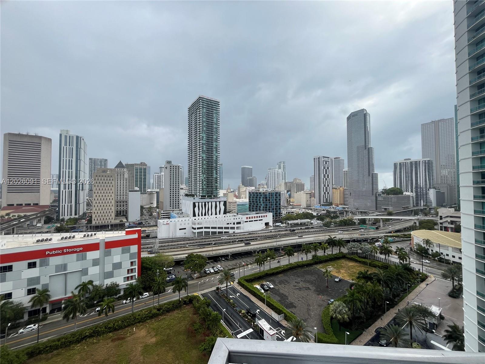 90 SW 3rd St #1705, Miami FL 33130