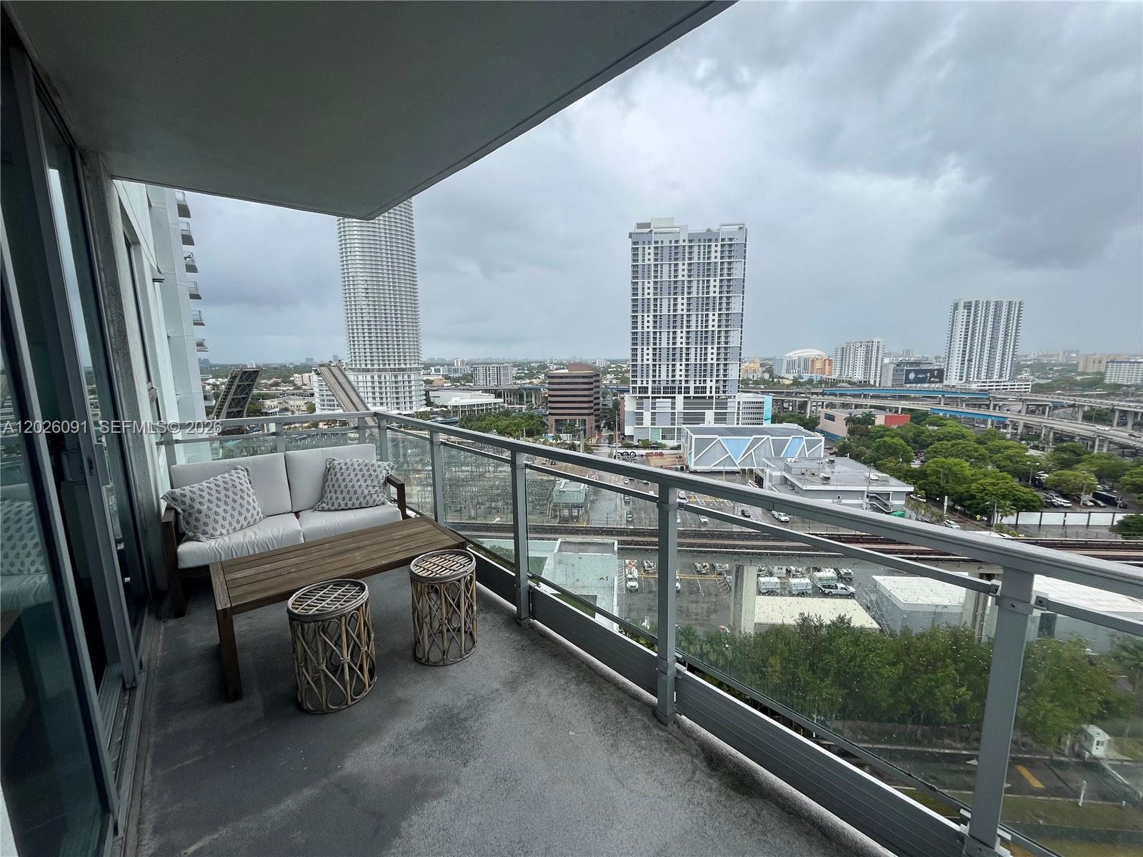 90 SW 3rd St #1705, Miami FL 33130