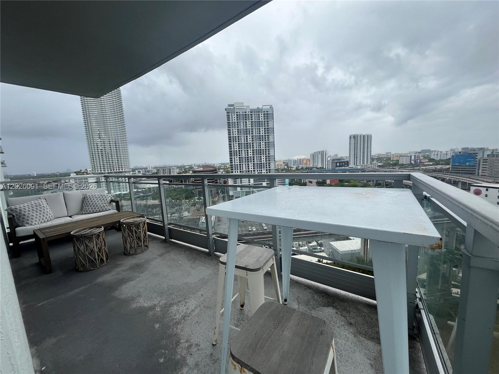 90 SW 3rd St #1705, Miami FL 33130