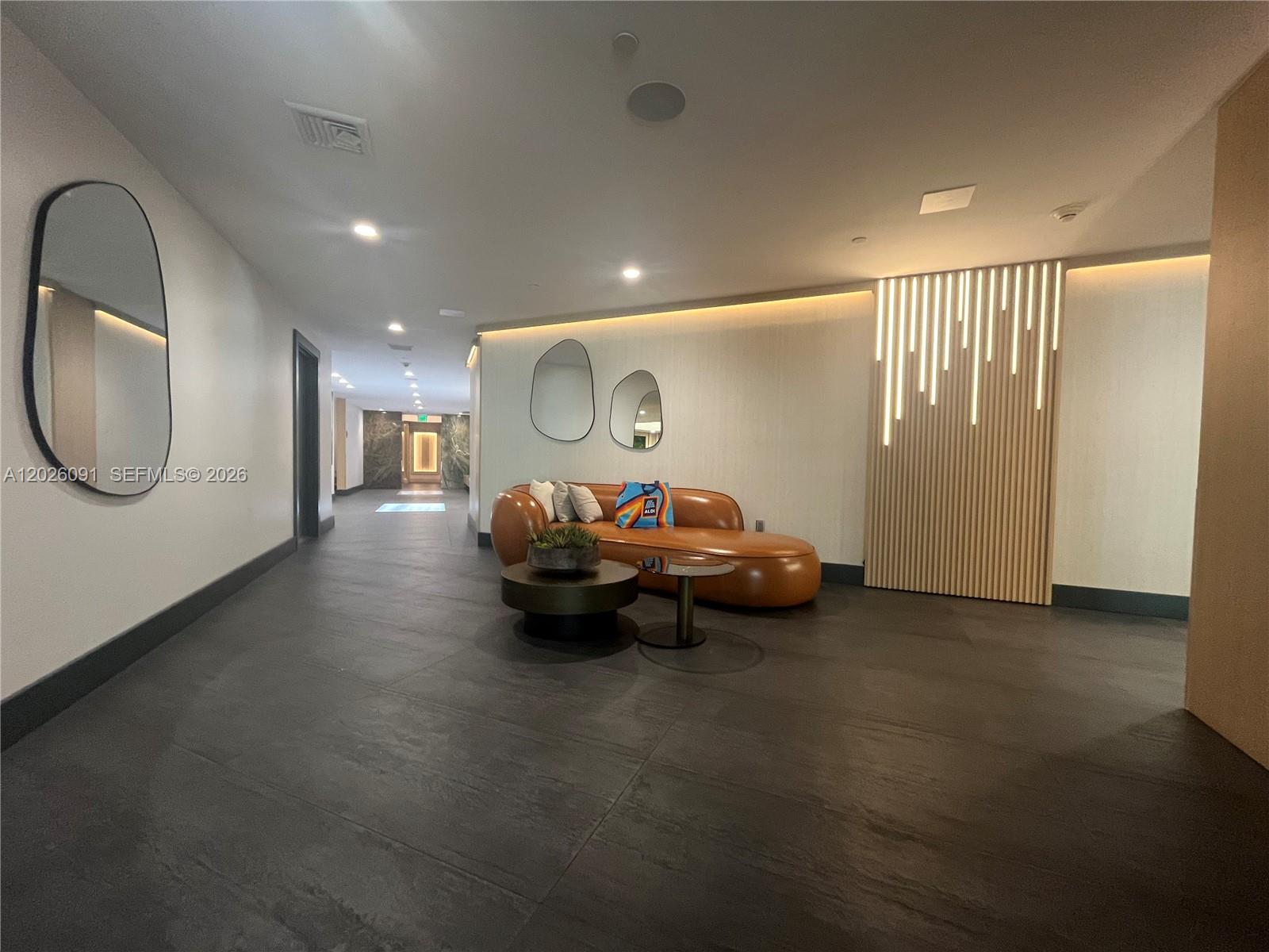 90 SW 3rd St #1705, Miami FL 33130