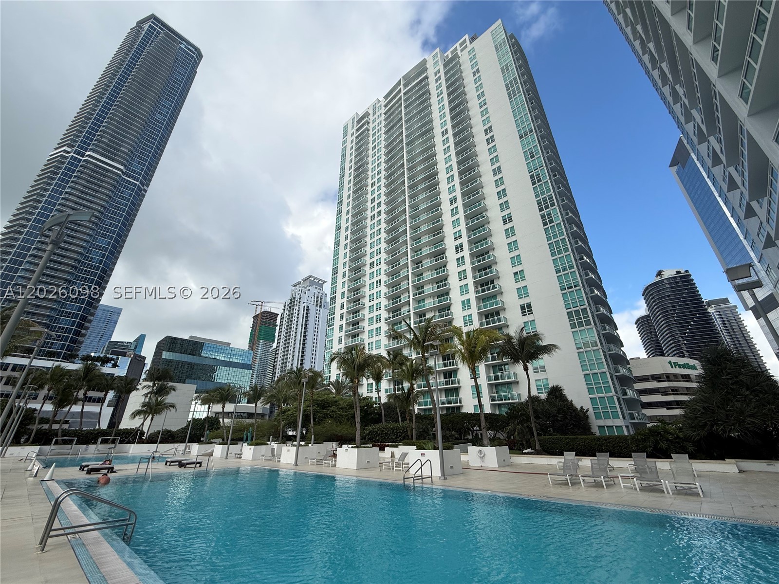951 Brickell Ave #3703, Miami FL 33131