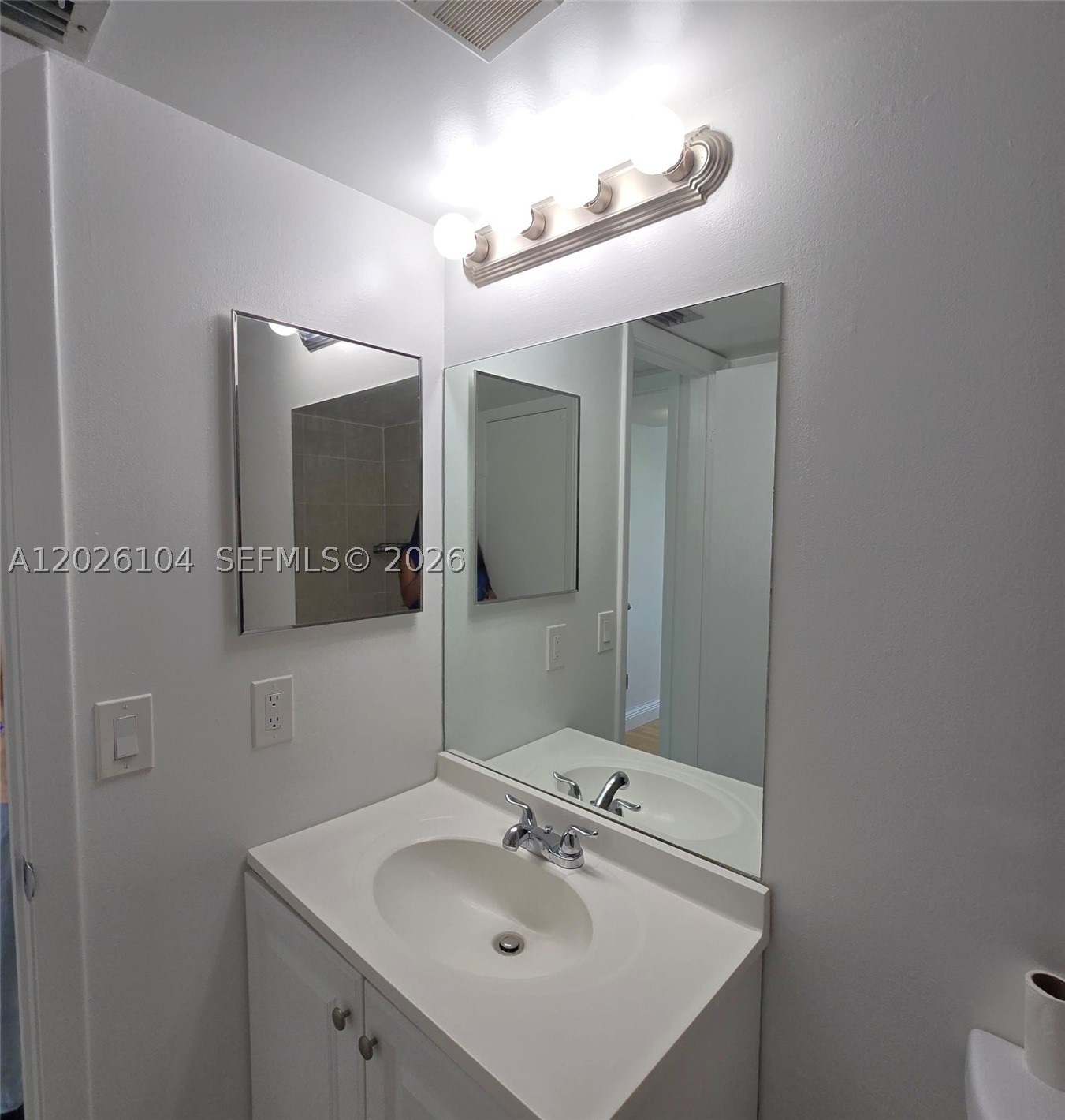 8600 SW 212th St #308, Cutler Bay FL 33189