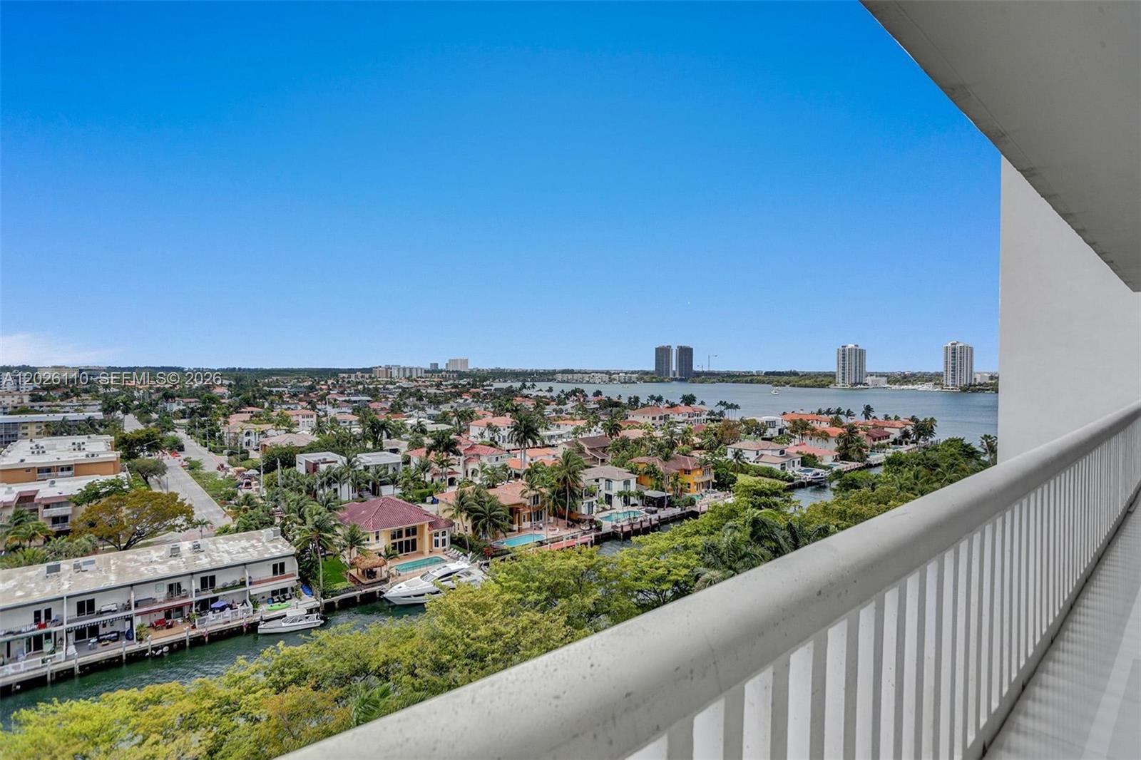 2000 Island Blvd #1108, Aventura FL 33160