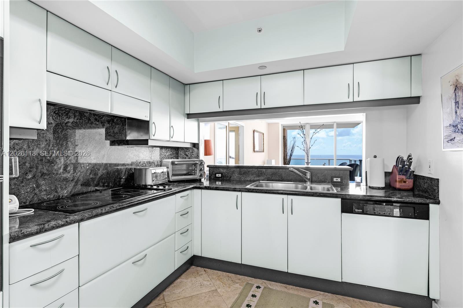 1455 Ocean Dr #1106, Miami Beach FL 33139
