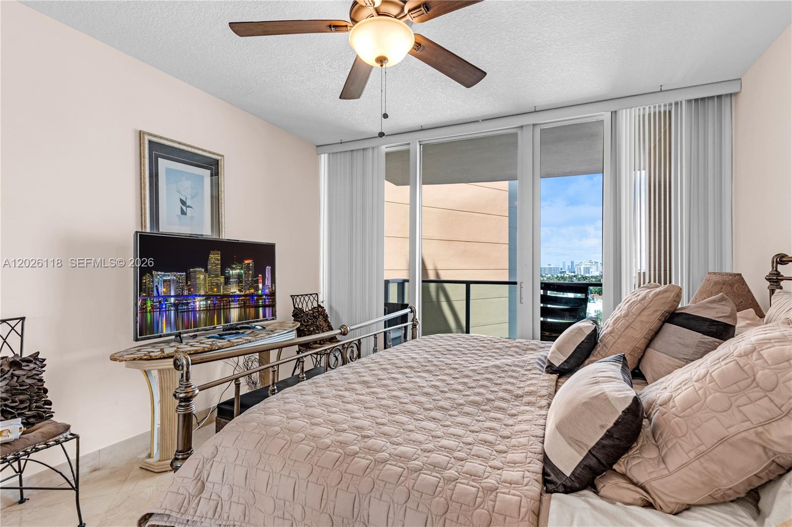 1455 Ocean Dr #1106, Miami Beach FL 33139