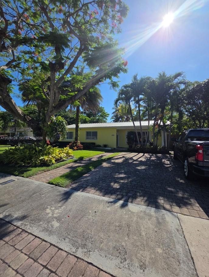 8040 SW 63rd Pl, Miami FL 33143