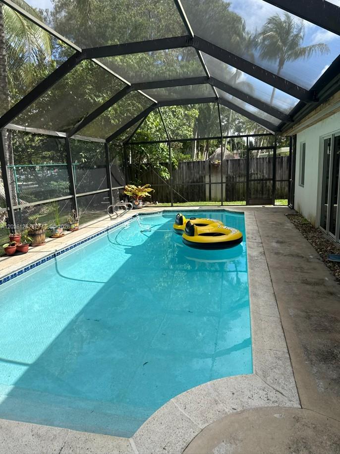 8040 SW 63rd Pl, Miami FL 33143