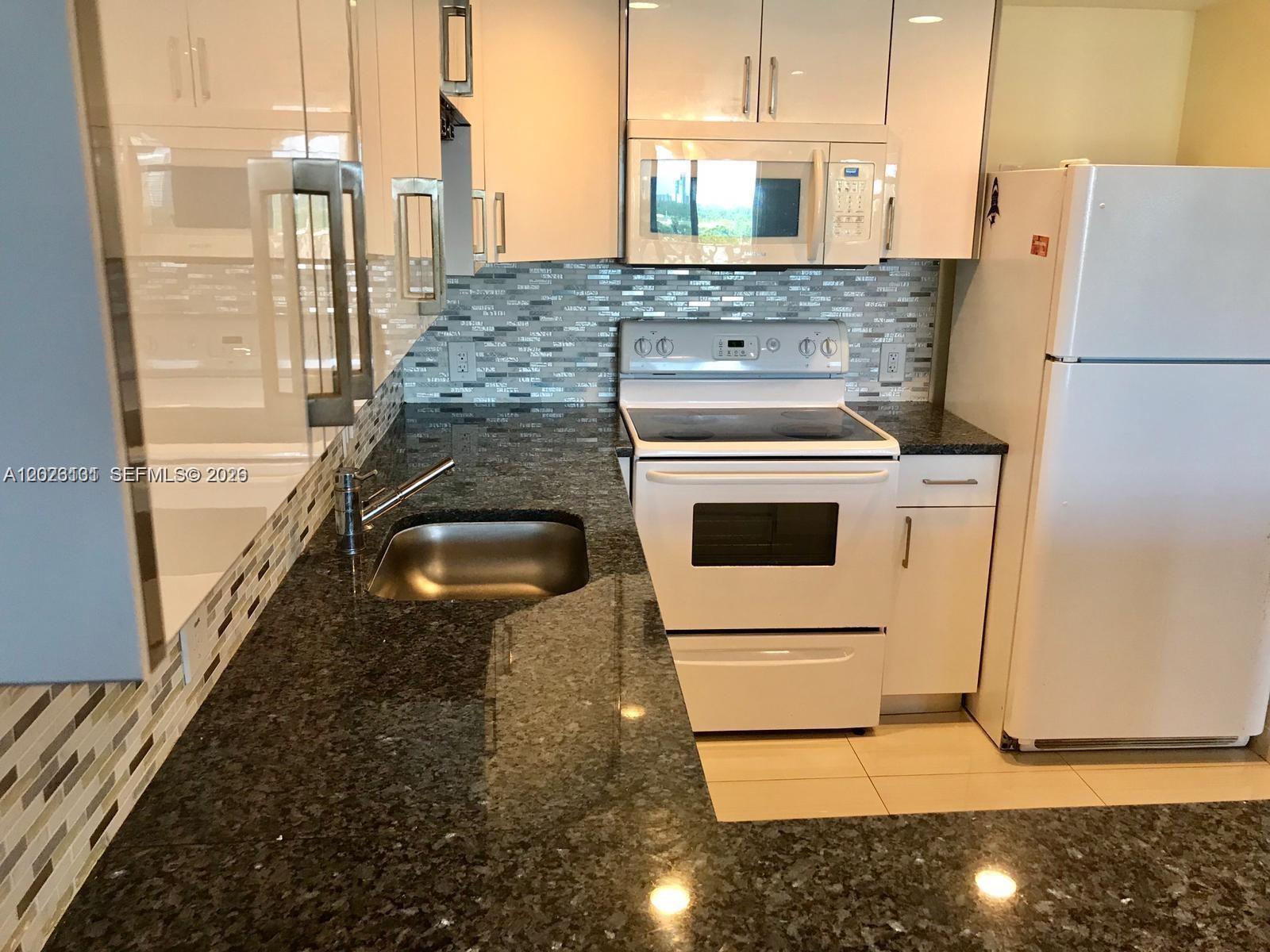 13155 Ixora Ct #907, North Miami FL 33181