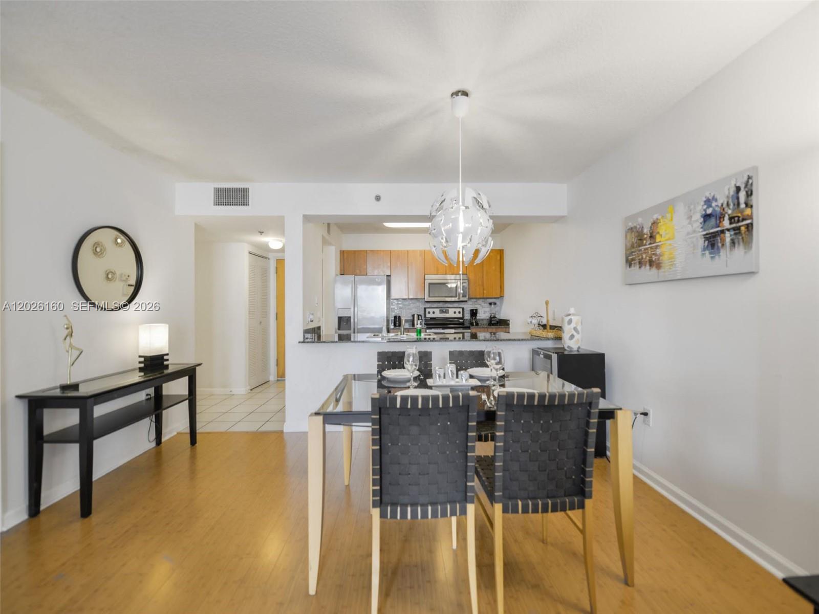 1200 Brickell Bay Dr #2119, Miami FL 33131