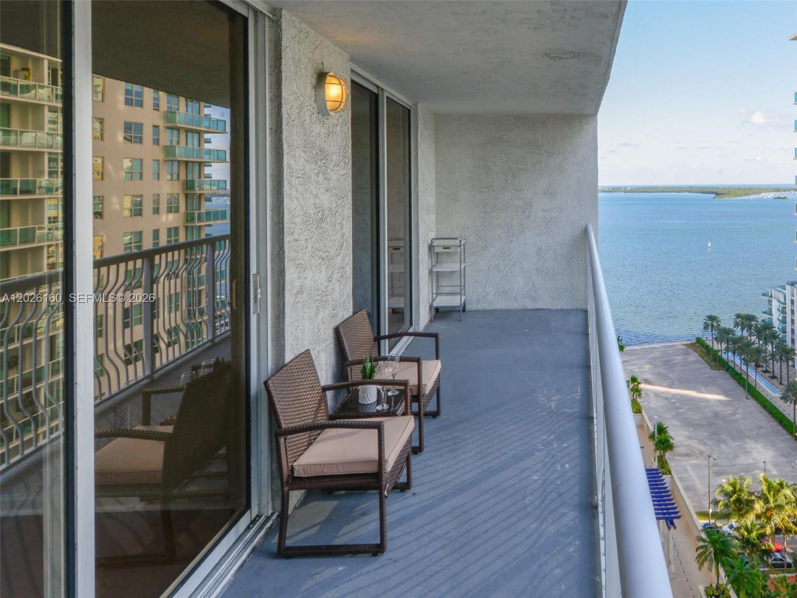 1200 Brickell Bay Dr #2119, Miami FL 33131