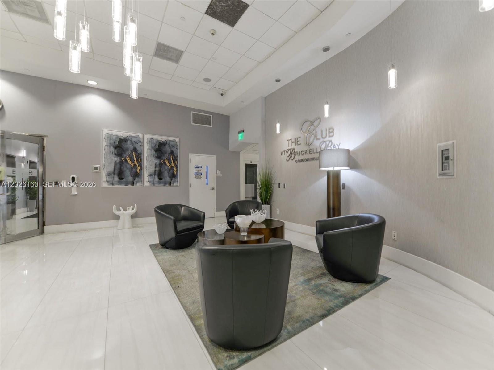 1200 Brickell Bay Dr #2119, Miami FL 33131