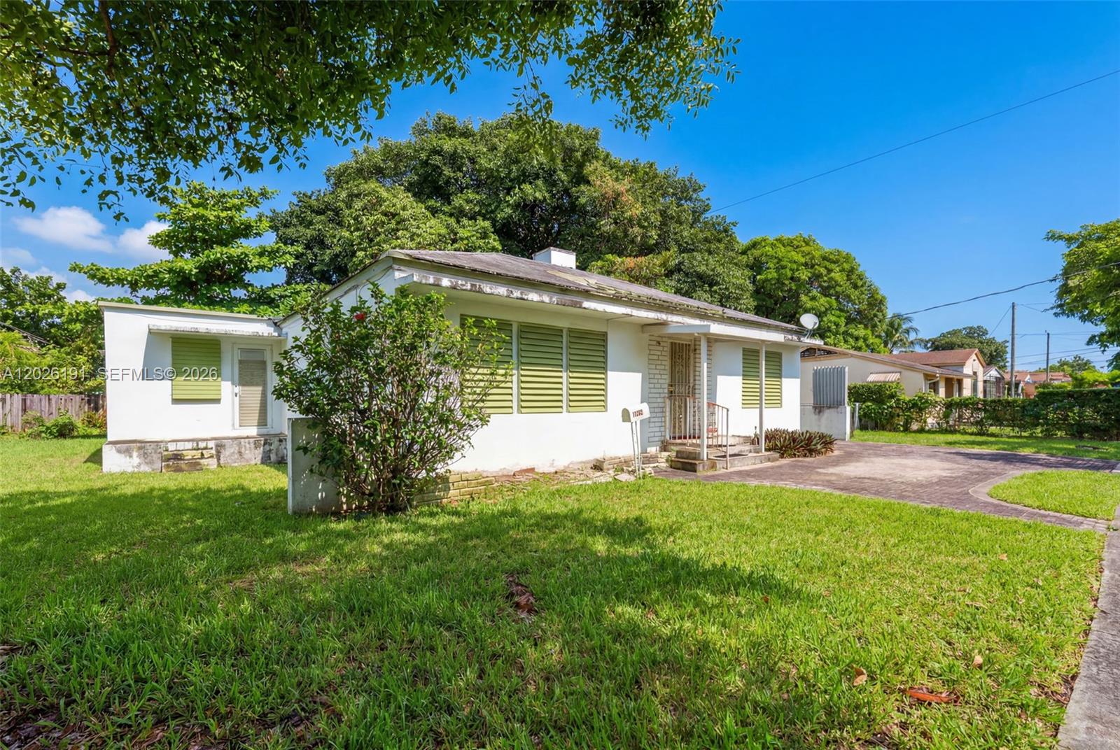 1279 NW 41st St, Miami FL 33142