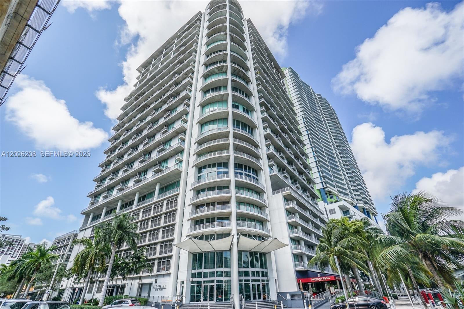690 SW 1st Ct #PHI12, Miami FL 33130