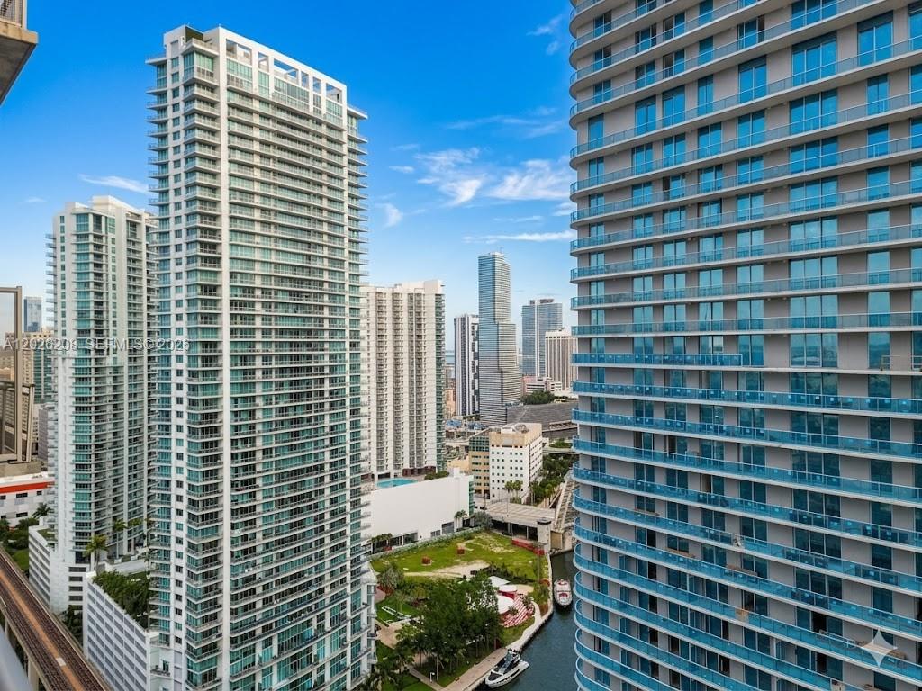690 SW 1st Ct #PHI12, Miami FL 33130