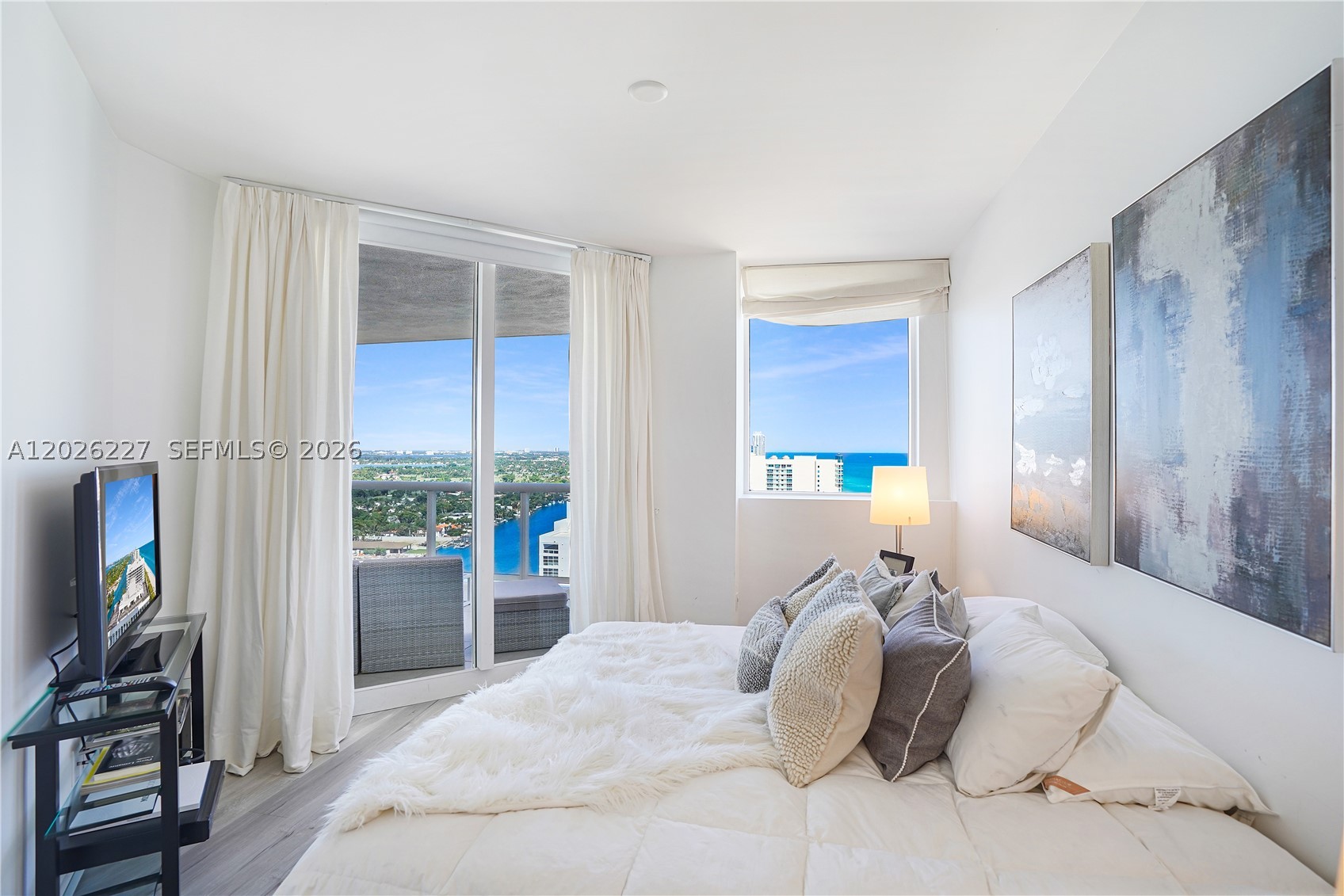 4779 Collins Ave #2908, Miami Beach FL 33140