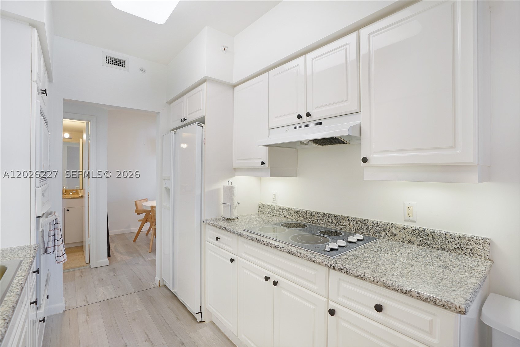 4779 Collins Ave #2908, Miami Beach FL 33140