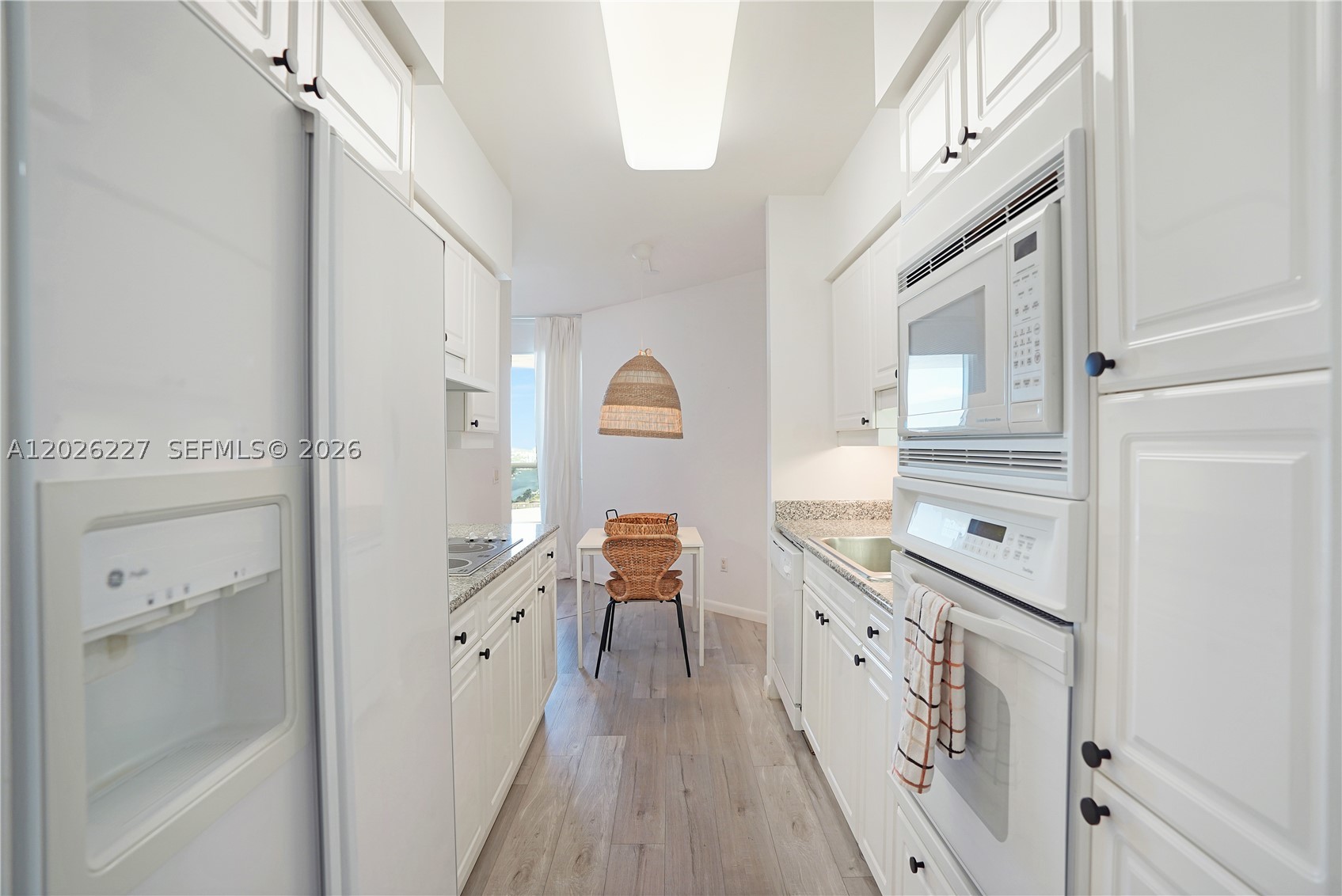 4779 Collins Ave #2908, Miami Beach FL 33140