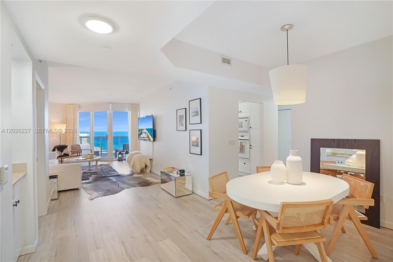 4779 Collins Ave #2908, Miami Beach FL 33140