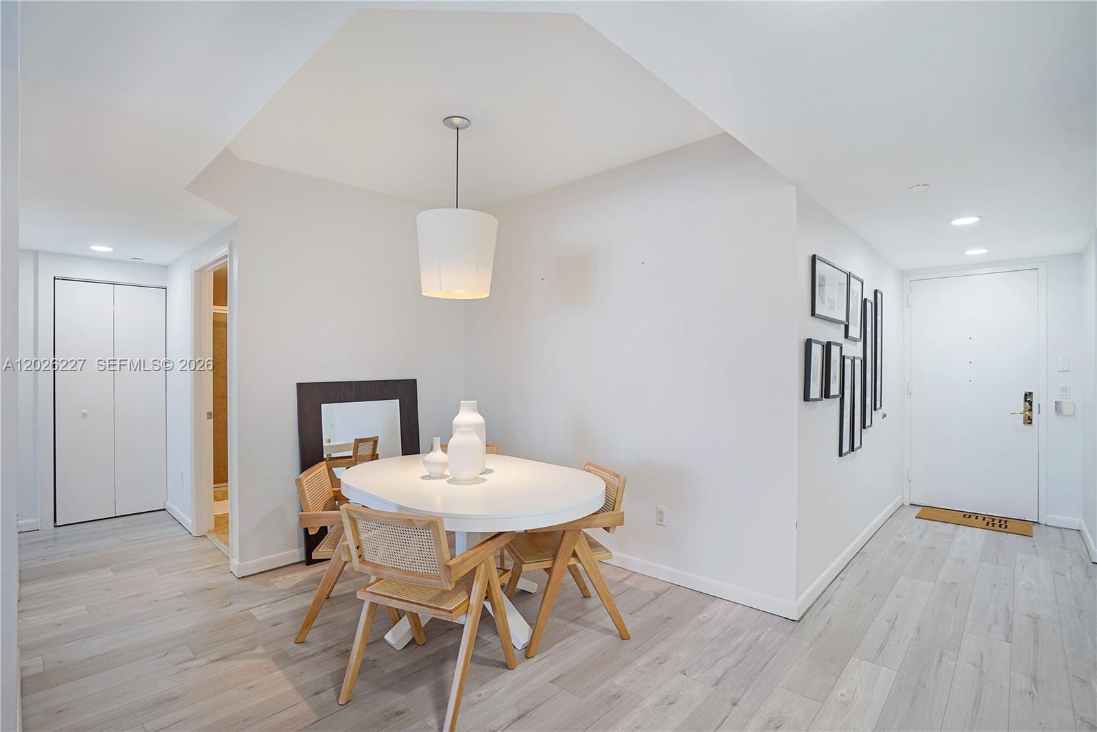 4779 Collins Ave #2908, Miami Beach FL 33140