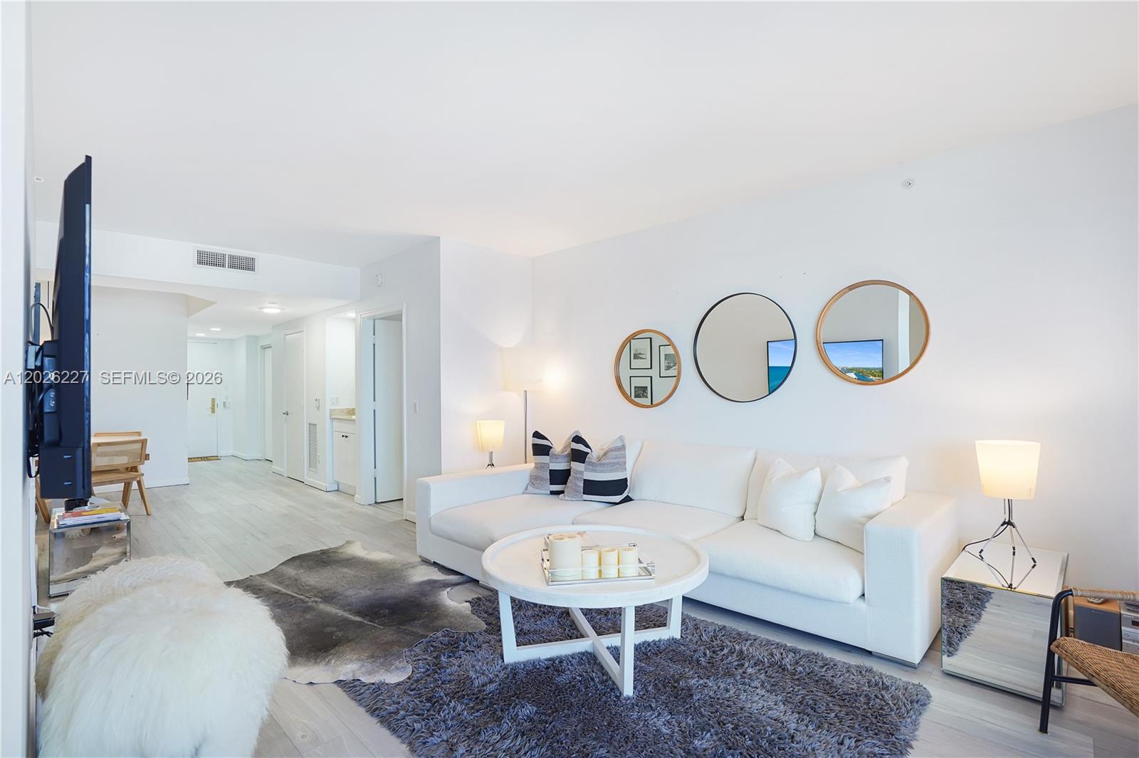 4779 Collins Ave #2908, Miami Beach FL 33140