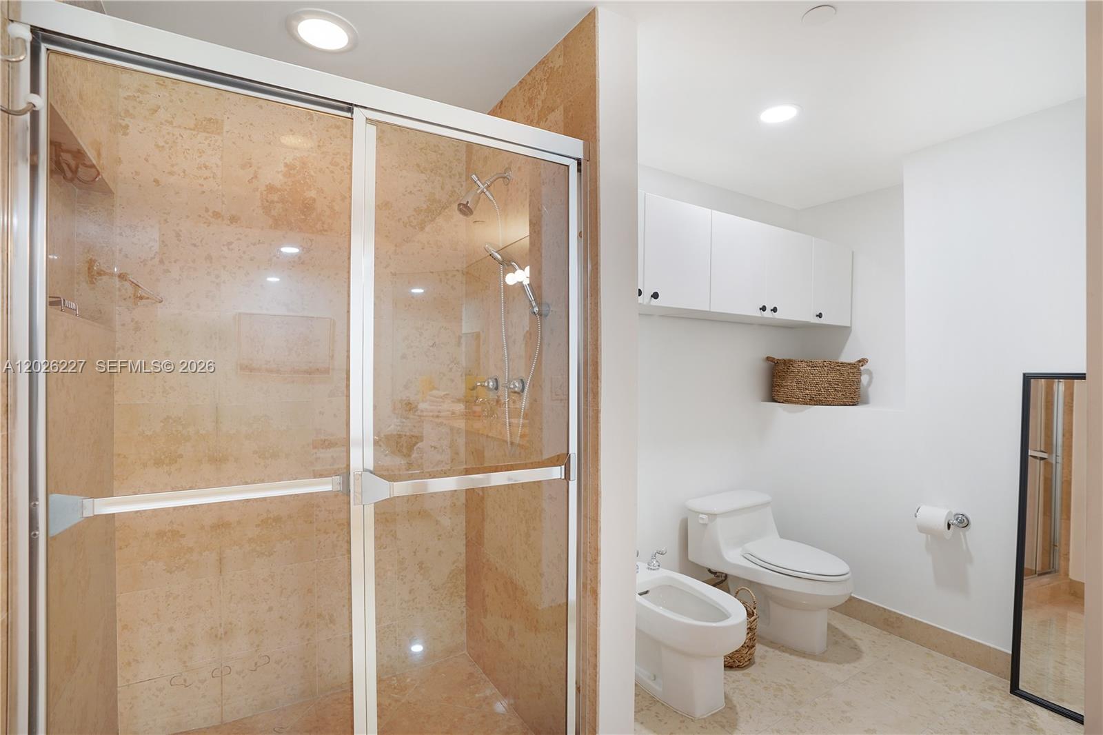 4779 Collins Ave #2908, Miami Beach FL 33140