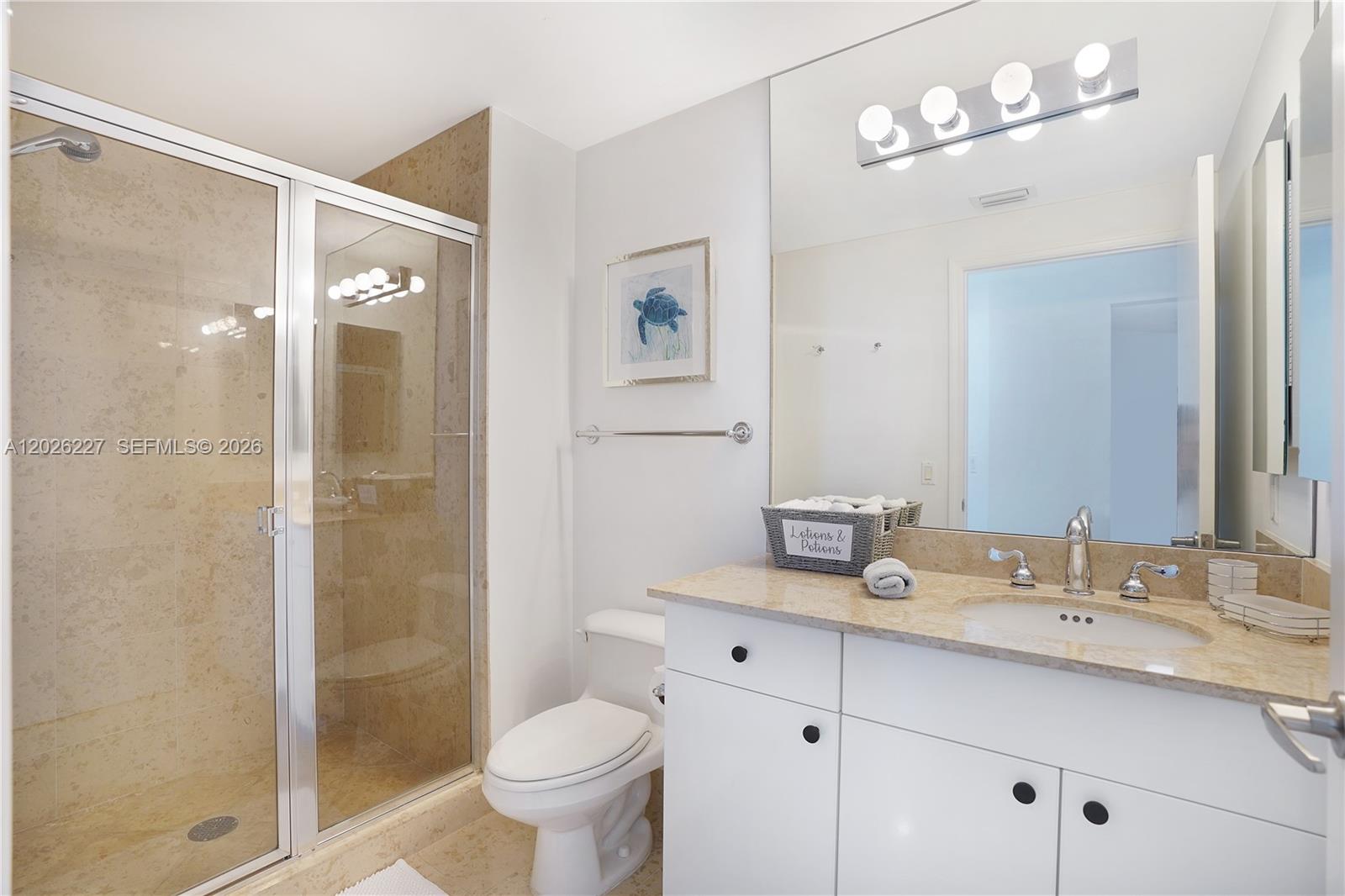 4779 Collins Ave #2908, Miami Beach FL 33140