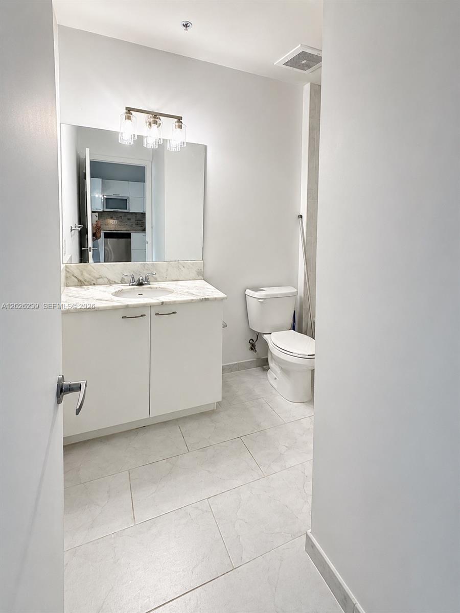 133 NE 2nd Ave #2311, Miami FL 33132