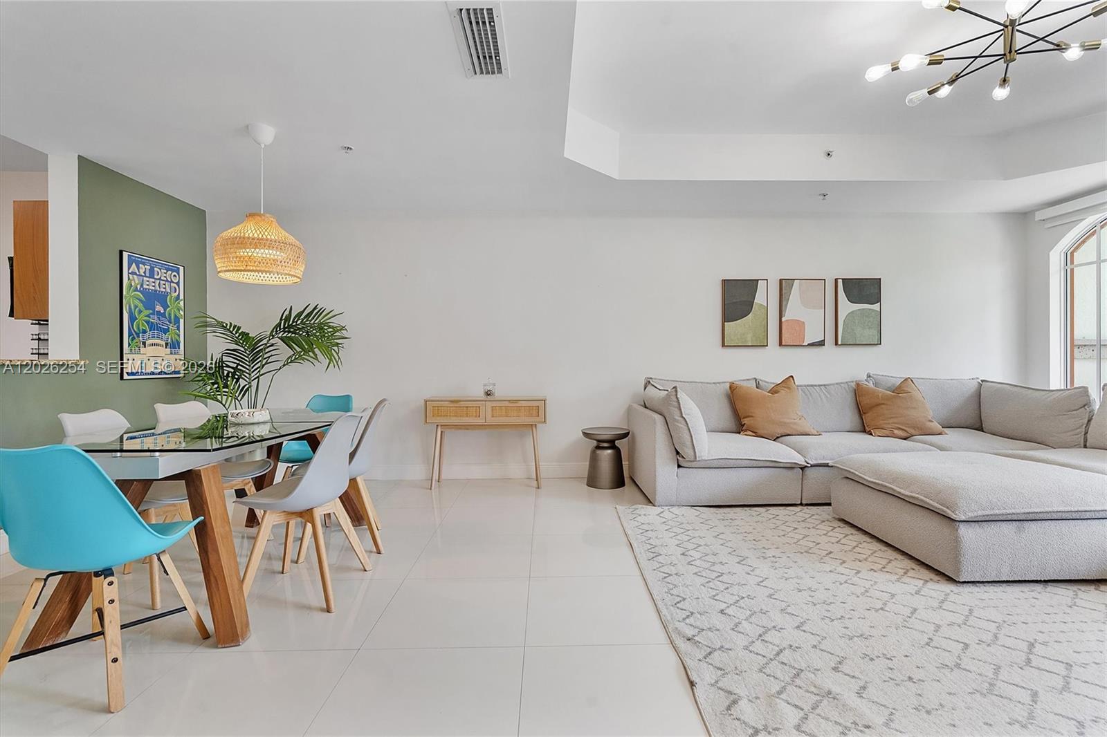 2704 NE 184th Ter, Aventura FL 33160