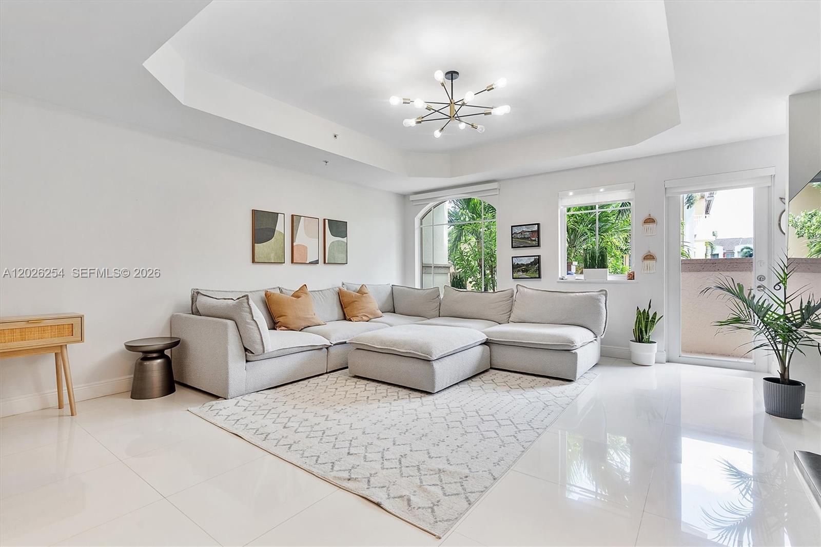 2704 NE 184th Ter, Aventura FL 33160