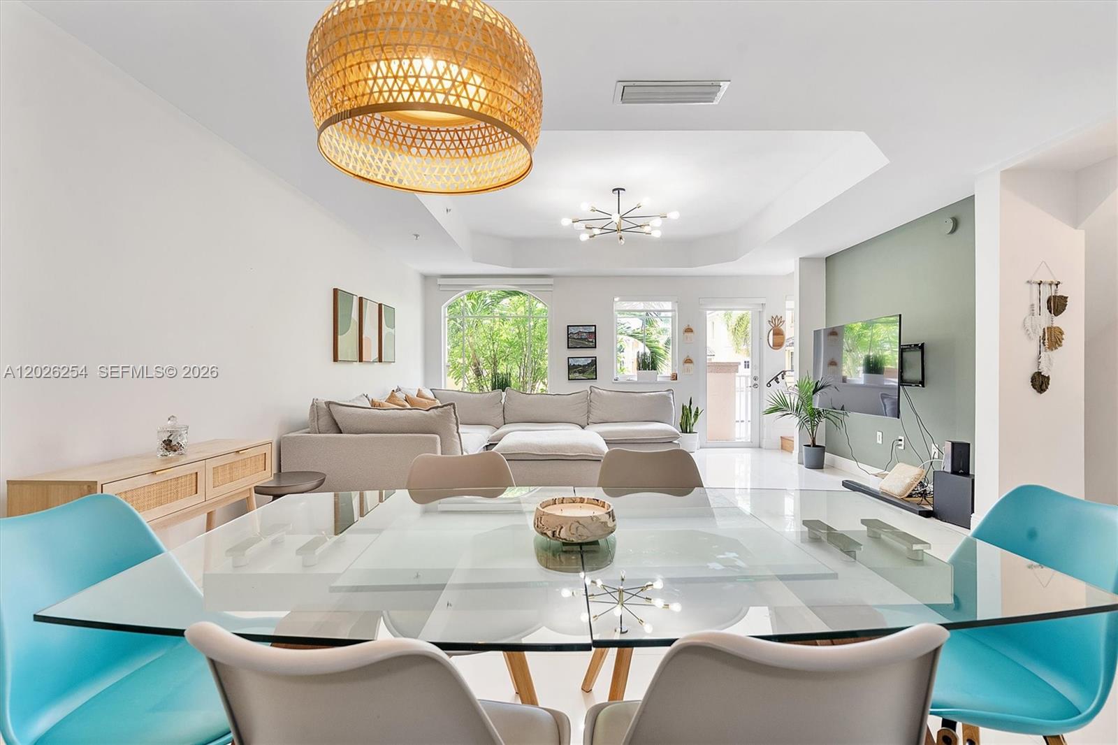 2704 NE 184th Ter, Aventura FL 33160