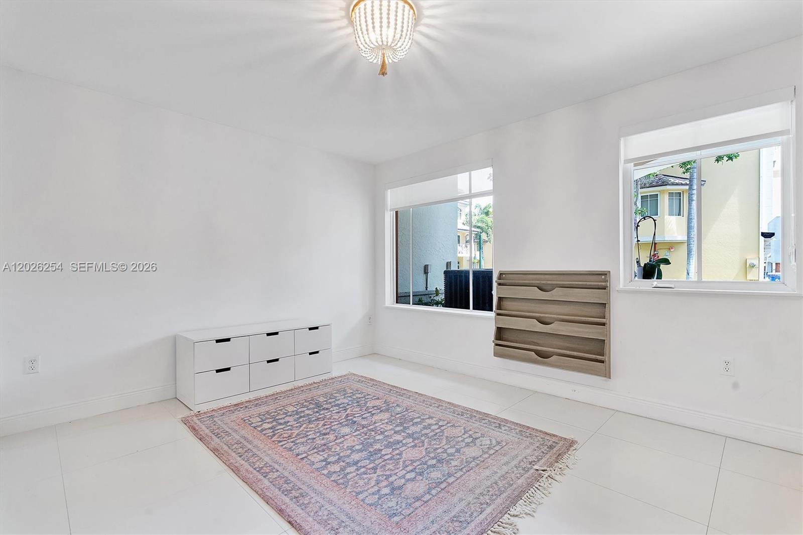 2704 NE 184th Ter, Aventura FL 33160