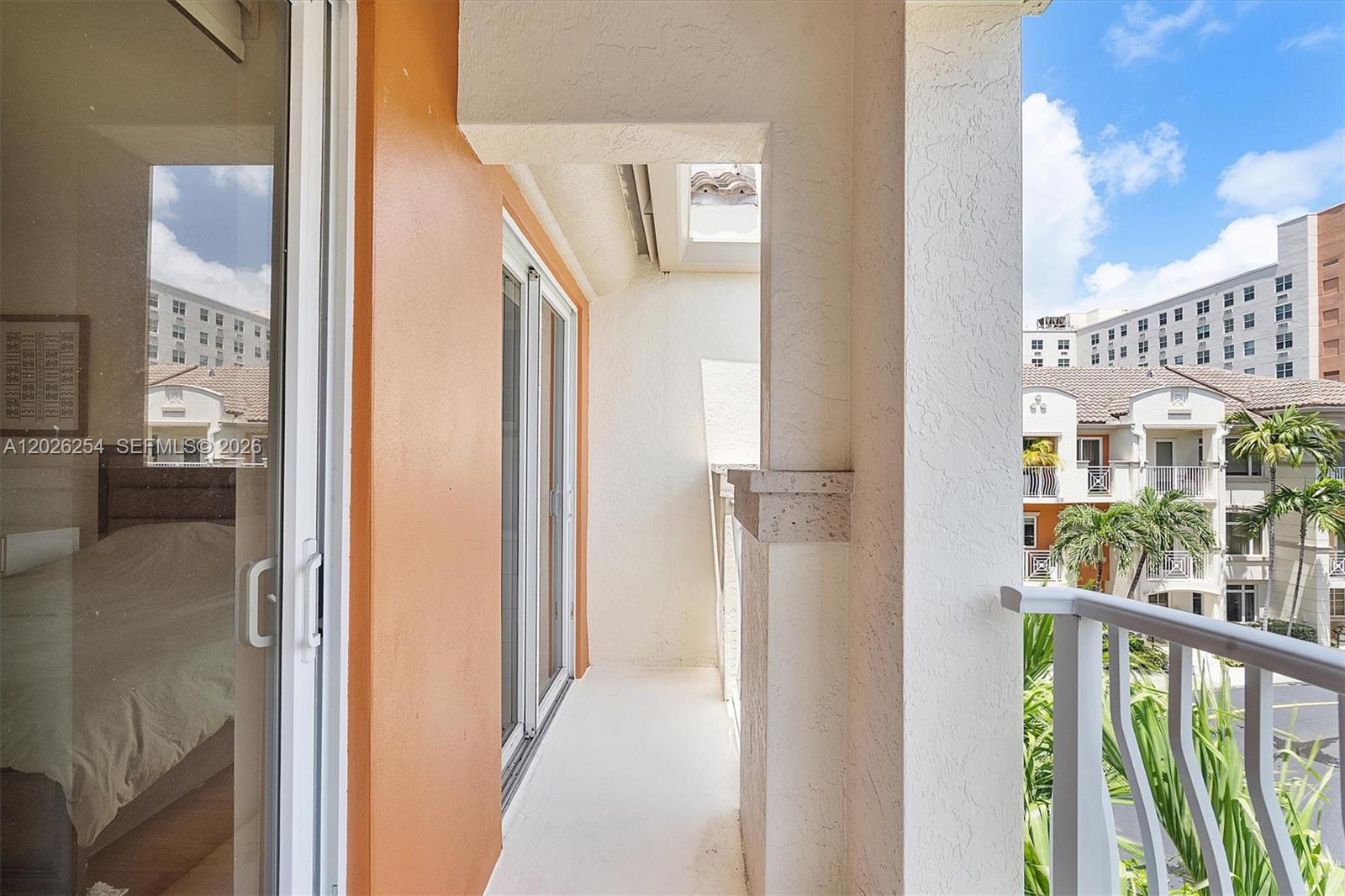 2704 NE 184th Ter, Aventura FL 33160